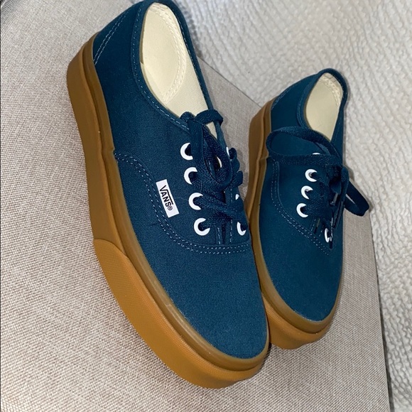 Vans Shoes - NWOT Vans